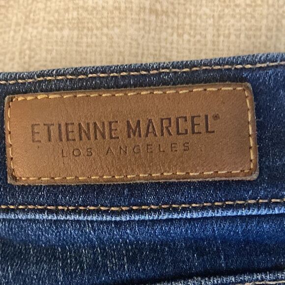 Etienne Marcel Denim Red Zipper Skinny Distressed Jean. Size 24. - Picture 8 of 10